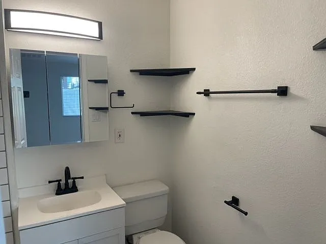 814 N 8th Ave #3 — Photo 3