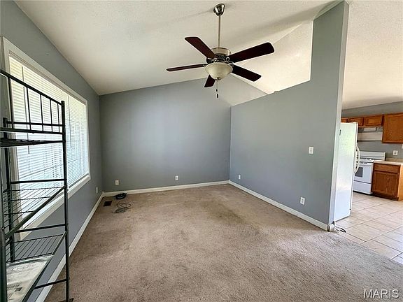 4th image of 663 Olivia Dr
