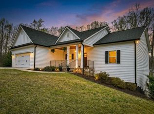 186 Meadow Cir, Ellijay, GA