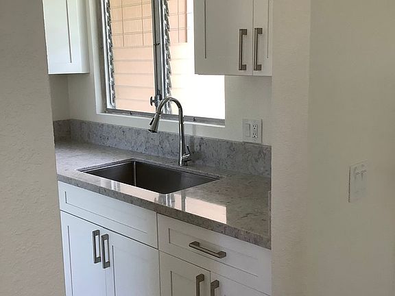 5th image of 98-852 Noelani St APT 49