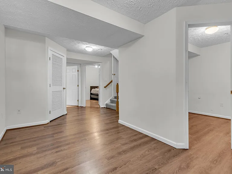 8336 Finchleigh St — Photo 33