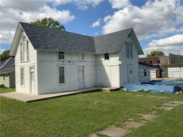 111 W South St, Bismarck, IL 61814