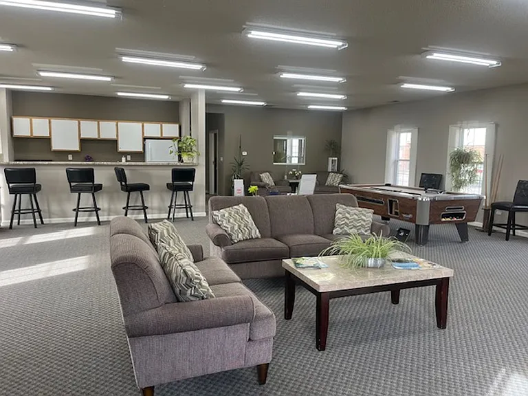 Ashley Square Apartments — Photo 14