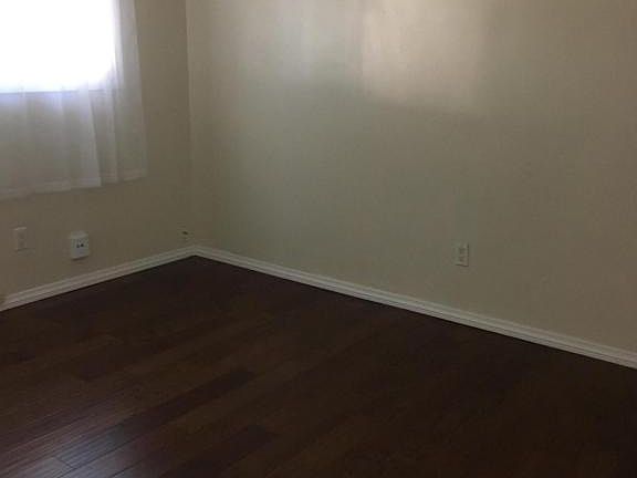 5th image of 654 Empire Ave