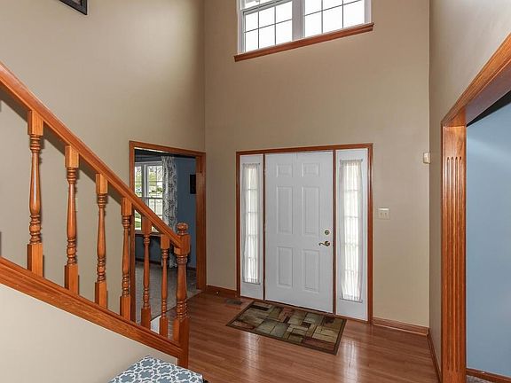 Foyer with lots of light