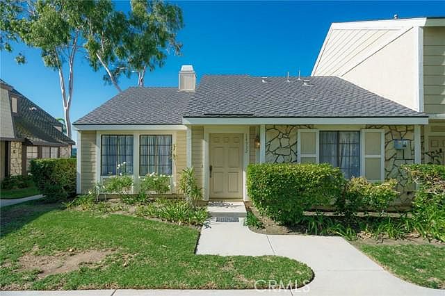 1st image of 14932 Ellington Ln