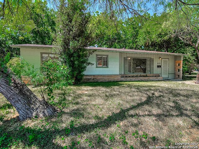 1st image of 402 Concord Pl