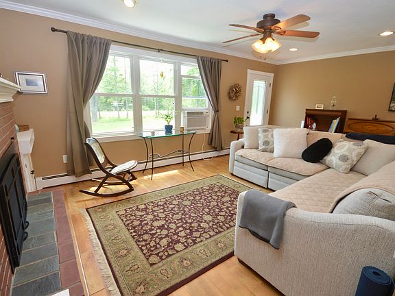 5th image of 226 Center Drive