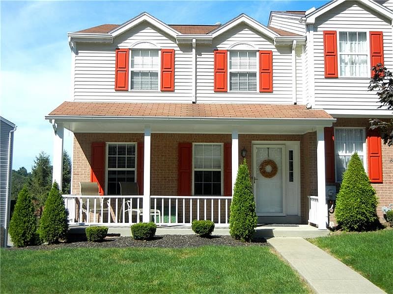 2nd image of 364 Karen Ct