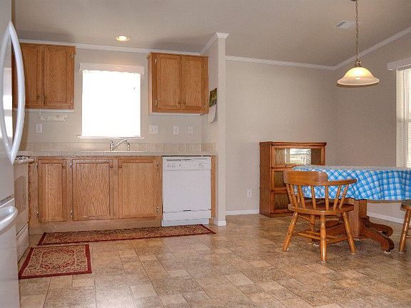 5th image of 8 Chaparral Dr