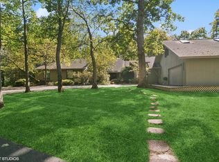 3296 Middlesax Dr, Long Grove, IL 60047