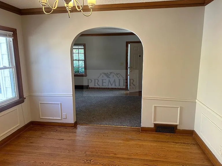 6328 College Ave — Photo 7