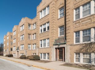 1118 Harrison St APT 3, Oak Park, IL 60304