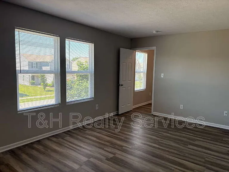 7952 Amadeus Dr — Photo 18