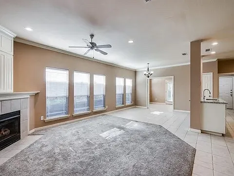 4612 Oak Club Dr — Photo 2