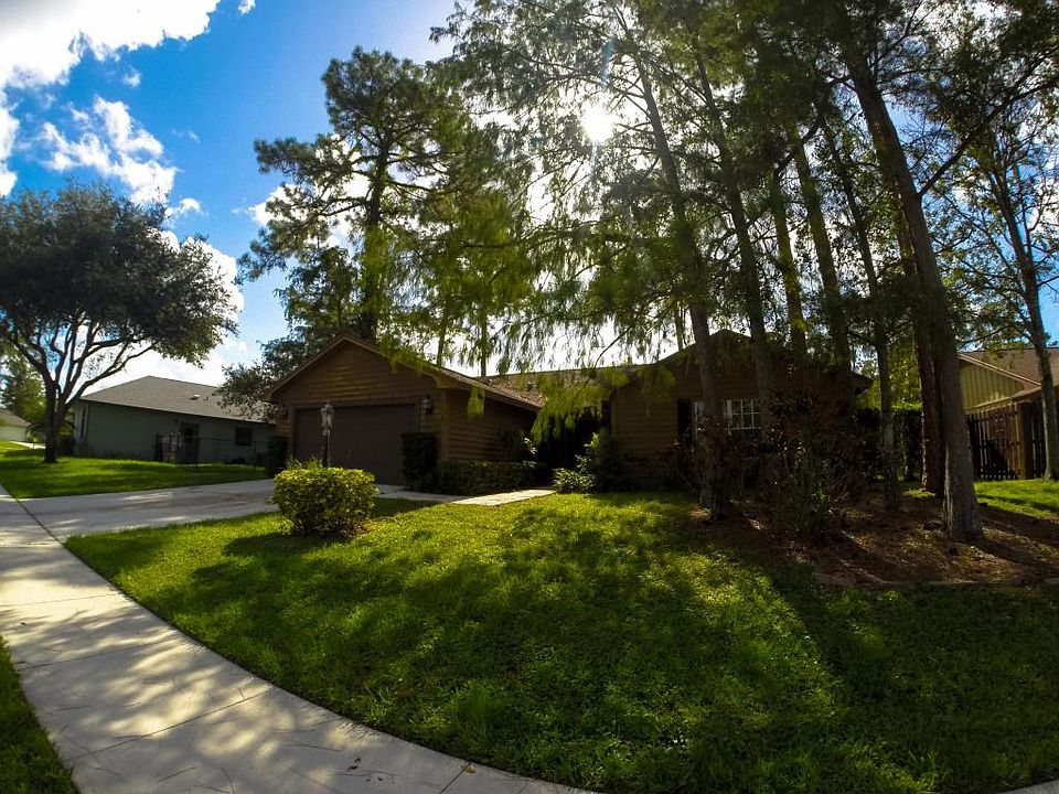 2nd image of 1133 Raintree Ln