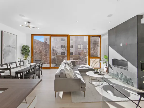 224 North Sixth Street image 1 of 17