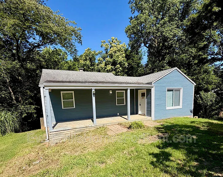 1705 Frey Rd — Photo 2