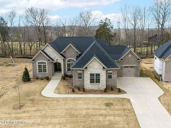 3rd image of 2208 White Oak Way