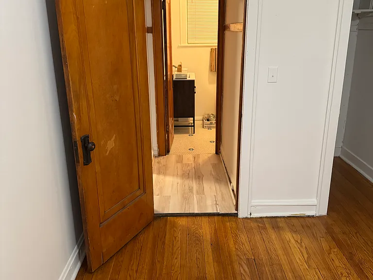 2737 N Laramie Ave — Photo 7