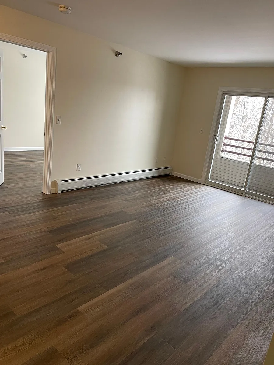 Building Photo - 305 Lime Kiln Rd #230