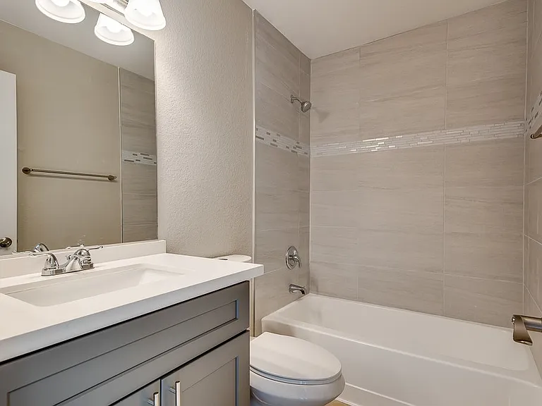 2750 S Durango Dr — Photo 14