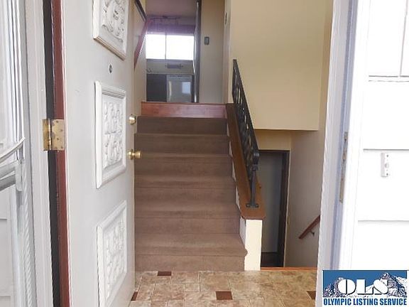 3rd image of 1117 S Peabody St