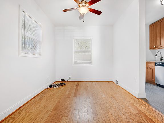 300 35th Street NE-8_08242023