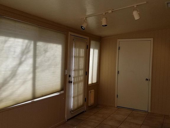 5th image of 2908 E Cushman Dr