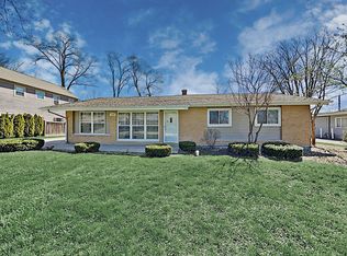 135 Princeton St, Hoffman Estates, IL 60169