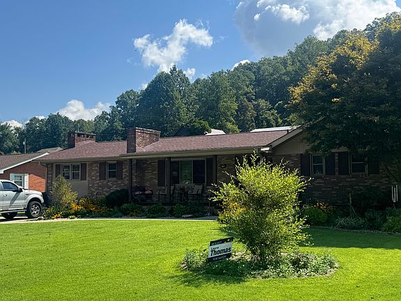 4th image of 748 Lakeside Dr