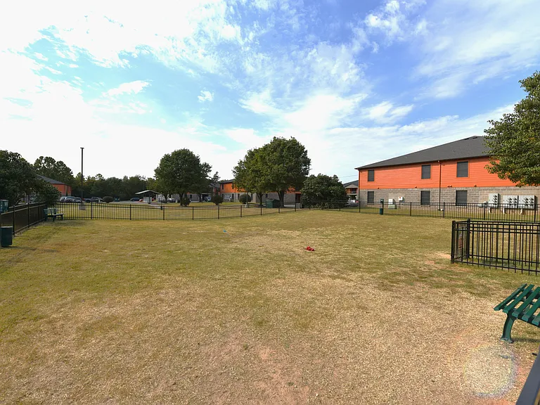 Keystone Crossing Apartment Homes — Photo 24