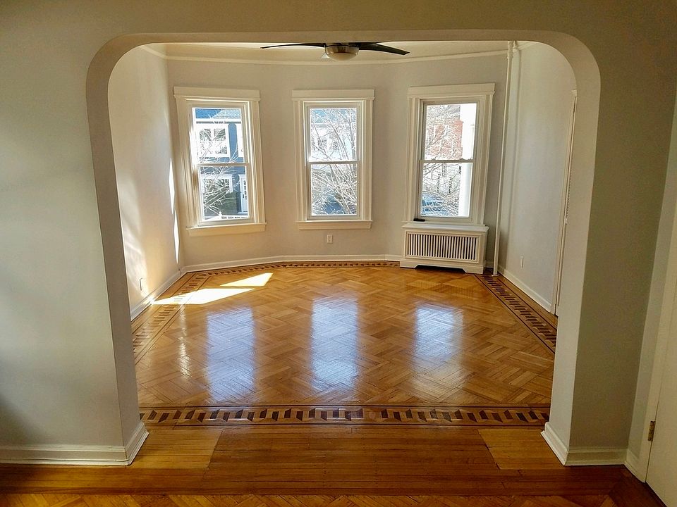 1st image of 422 E 4th St #2