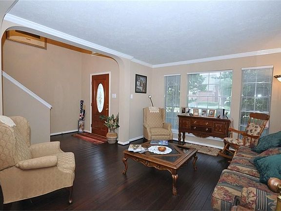 2nd image of 13931 Fairwood Springs Dr