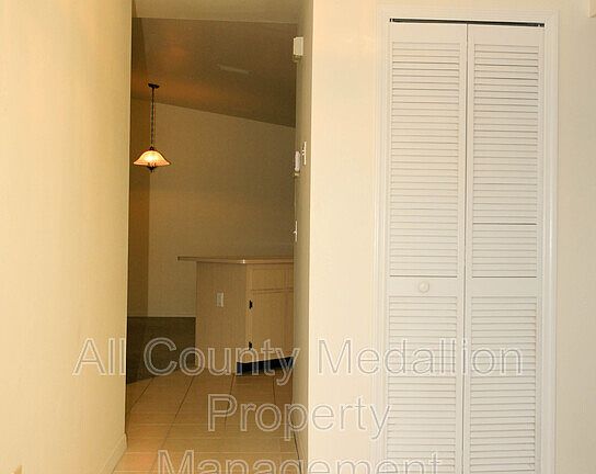 4th image of 18170 Sandy Pines Cir