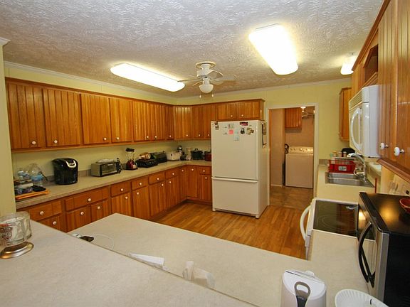 5th image of 6688 S County Road 100 E