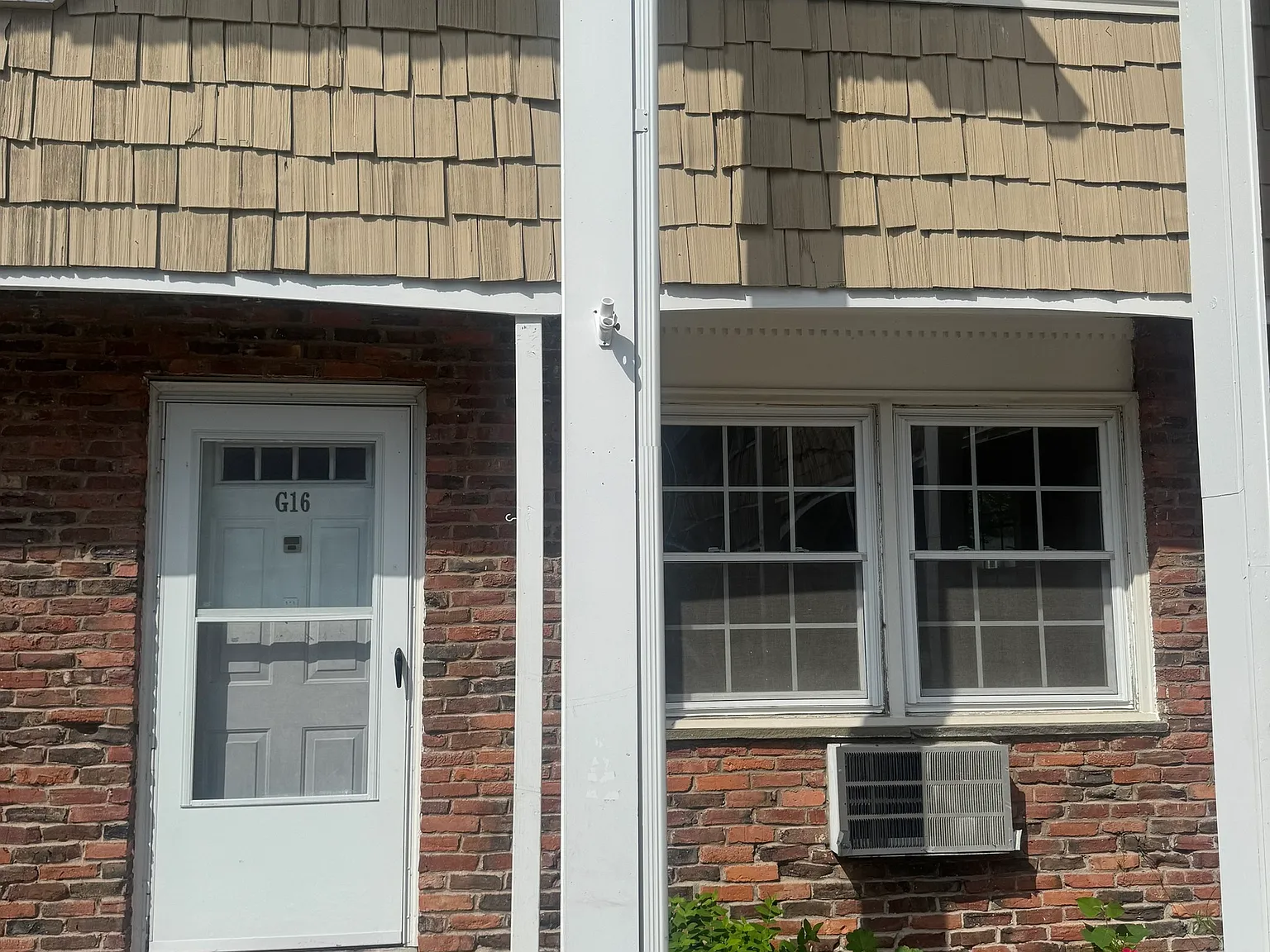 116 Commerce St — Photo 1