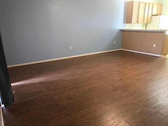 5th image of 519 Hopewell Dr