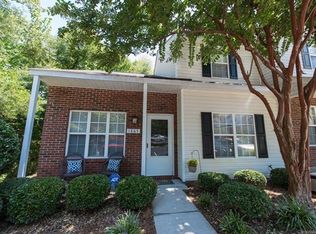 1865 Forest Side Ln, Charlotte, NC 28213