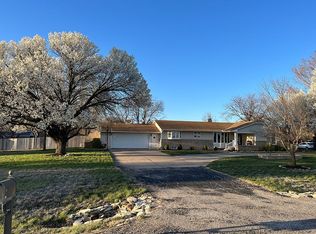 706 E Central St, Whitewater, KS 67154