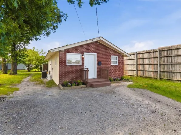 26 Bernard Ave, Hampton, VA 23669