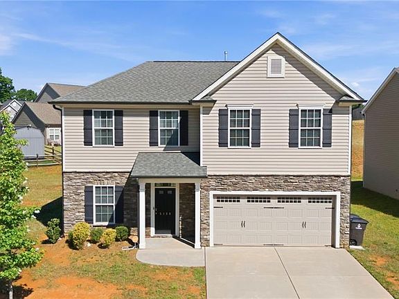2nd image of 5180 Sedge Hollow Dr