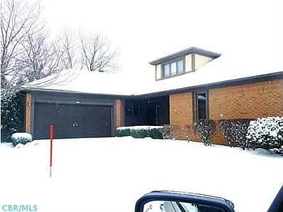 3888 Inverness Cir photo 1