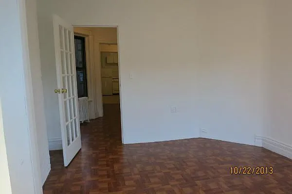 Rented by Manhattan Best Realty, Inc. | media 8