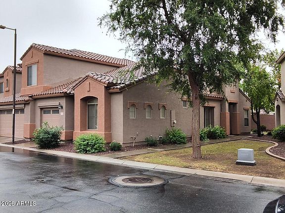 2nd image of 2600 E Springfield Pl Unit 105