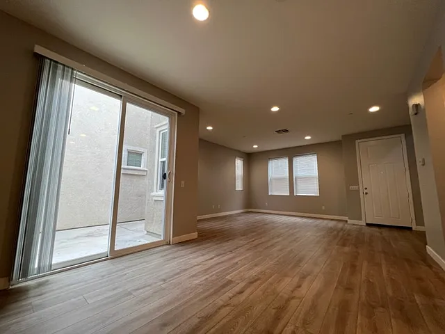 6120 Snapdragon St — Photo 4