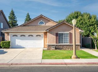 2535 Santa Maria Ave, Sanger, CA 93657