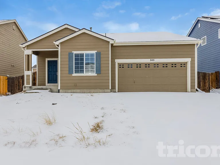 565 Winebrook Way — Photo 1