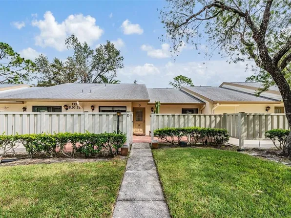 1333 Shady Pine Way APT D, Tarpon Springs, FL 34688