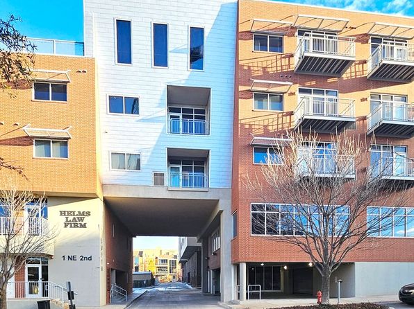 1 NE 2nd St APT 322